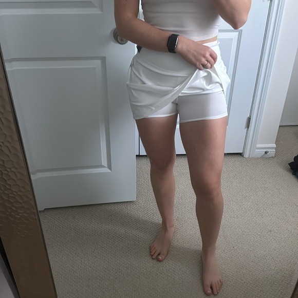 Gap White Golf or Tennis Skirt - Picture 4 of 6